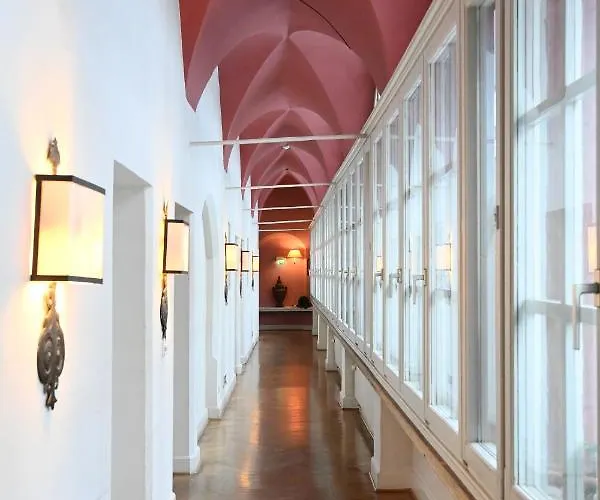 Bischofshof Am Dom 4*