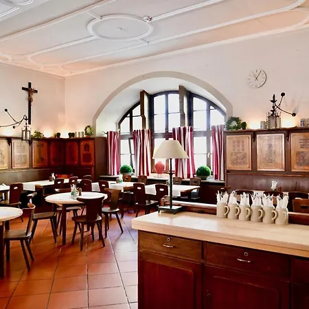 비쇼프스호프 암 돔