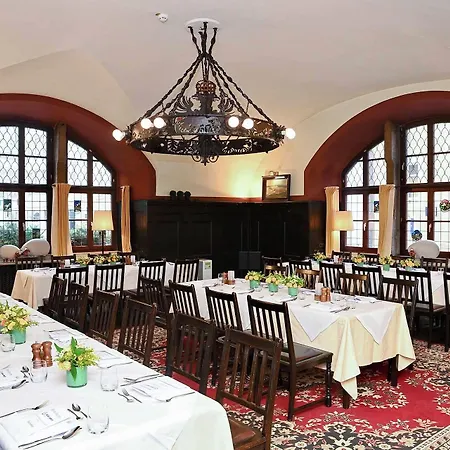 Hotel Bischofshof Am Dom 4*